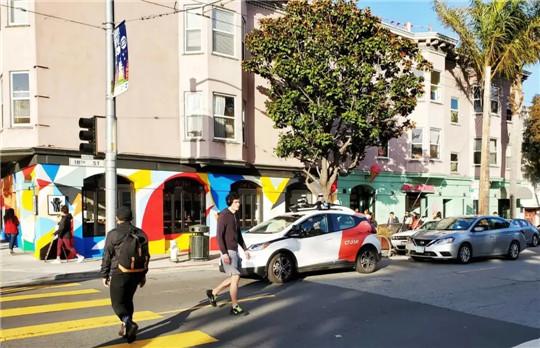 自動(dòng)駕駛技術(shù)開(kāi)發(fā)排行榜 群雄逐鹿，誰(shuí)主沉浮